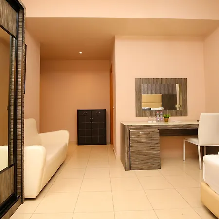 Aliko 4* Radhimë