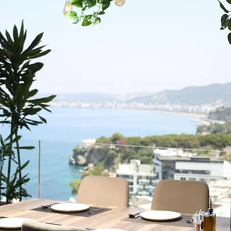 Aliko Hotel 4*